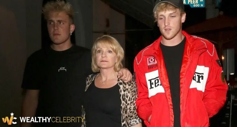 Logan Paul’s family picture