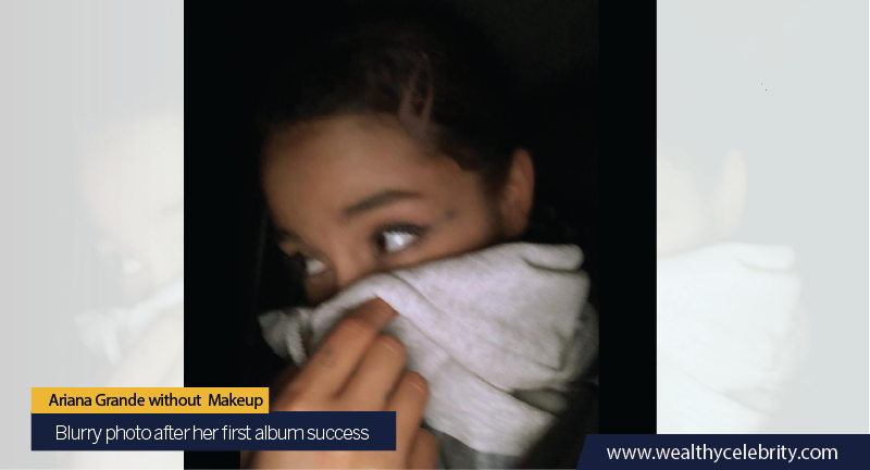 09 - Ariana Grande no makeup